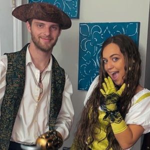 Pirate hat- perfect for cosplay or Halloween.